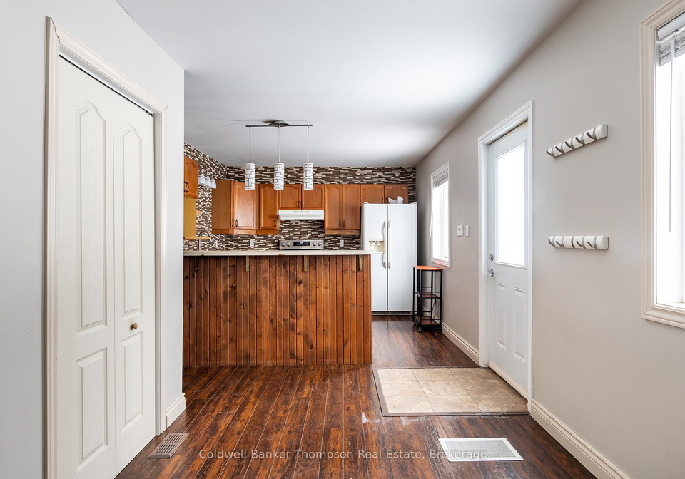 20-lorne-street-s-huntsville-ontario-x13158568