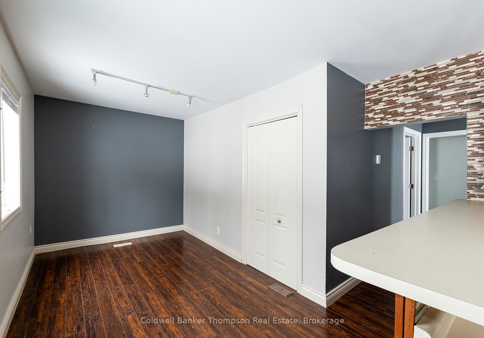 20-lorne-street-s-huntsville-ontario-x13158568