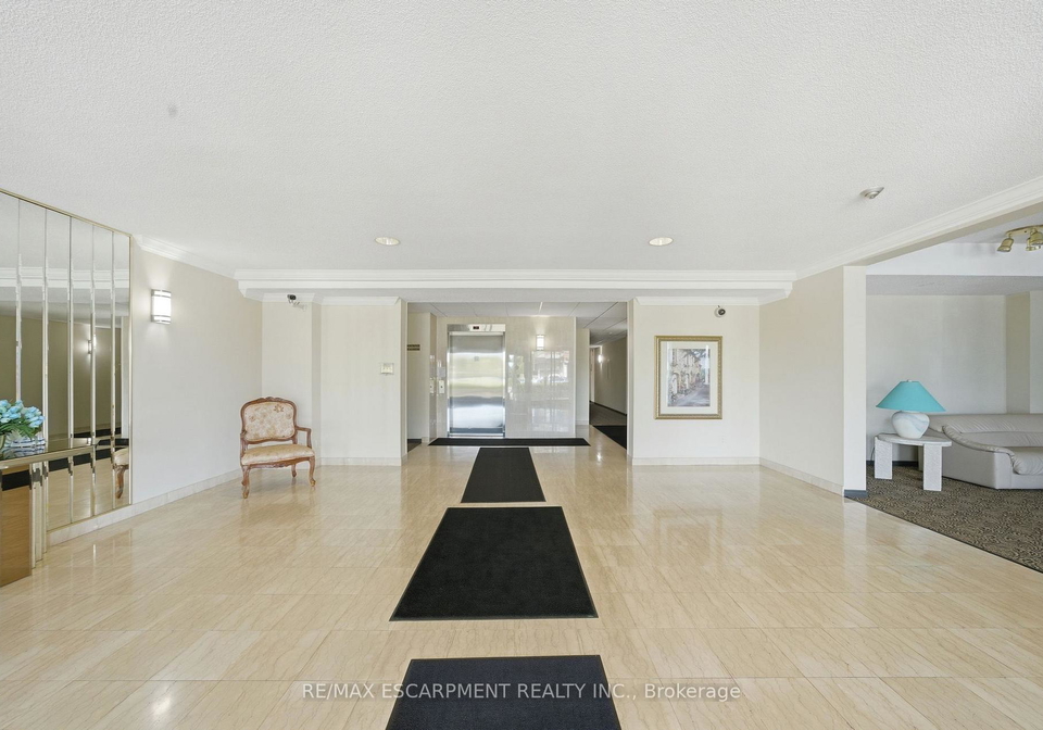 416-limeridge-road-hamilton-ontario-x13158768