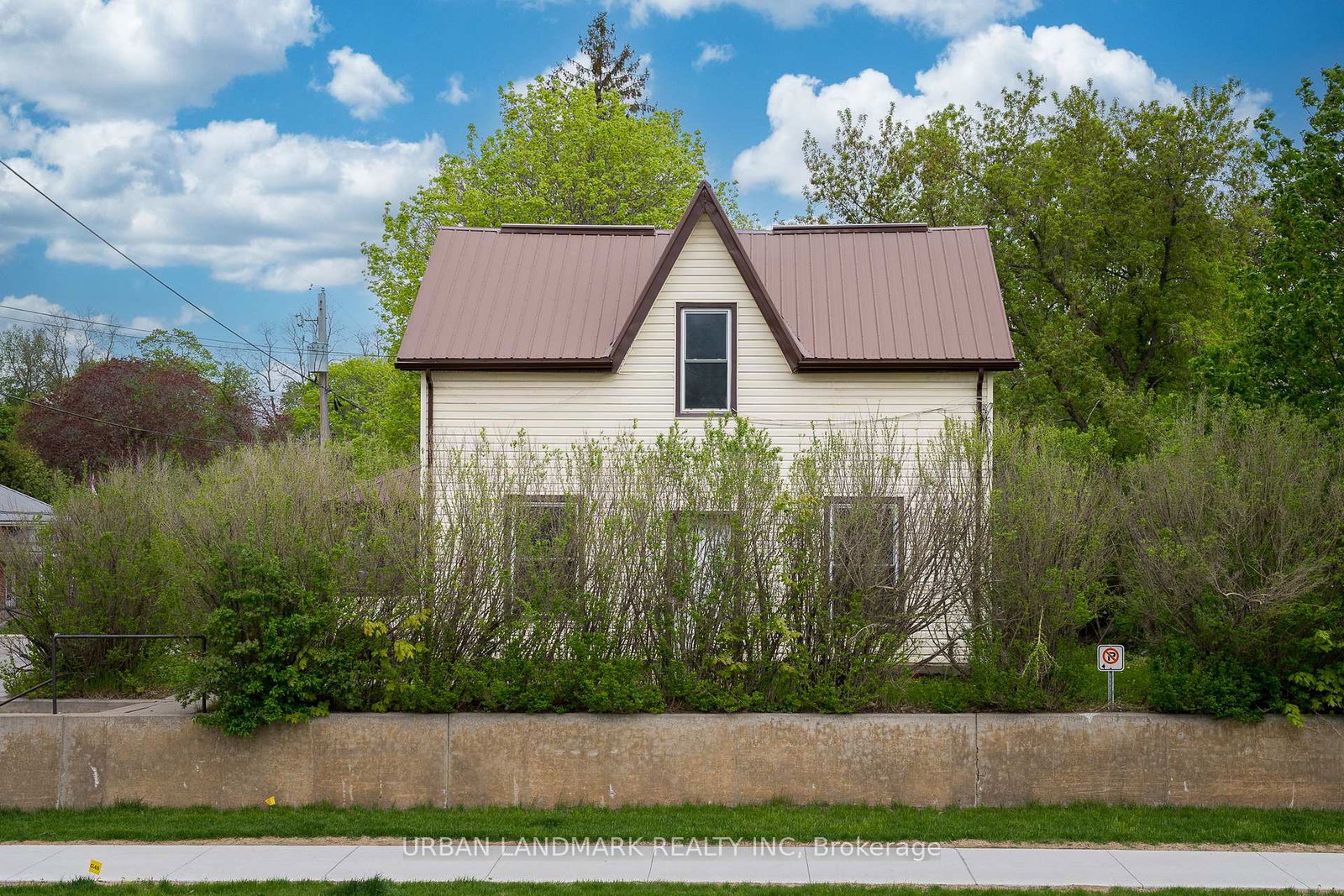 106-st-lawrence-street-e-centre-hastings-ontario-x13158850