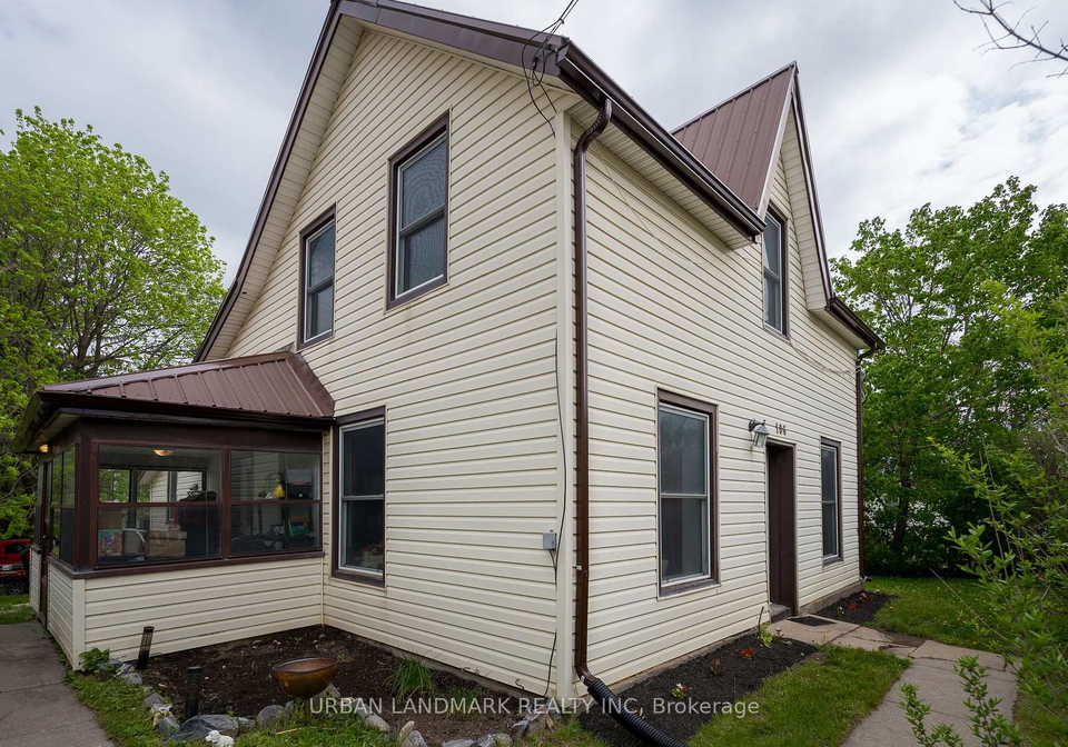 106-st-lawrence-street-e-centre-hastings-ontario-x13158850
