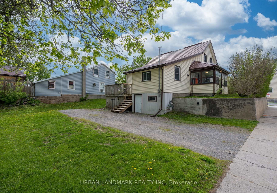 106-st-lawrence-street-e-centre-hastings-ontario-x13158850