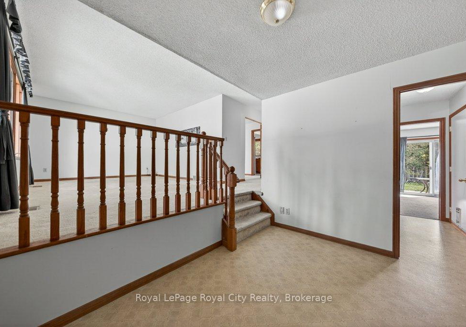 16-mcelderry-road-guelph-ontario-x13158962