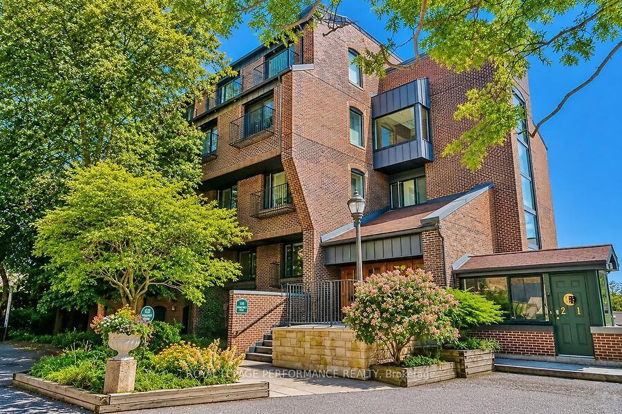 135-springfield-avenue-ottawa-ontario-x13158964
