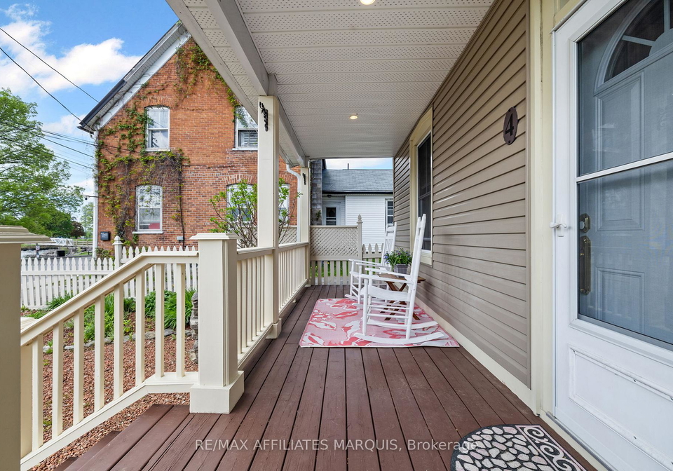 4-park-avenue-smiths-falls-ontario-x13159248