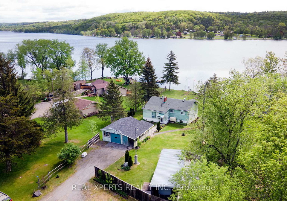 29-prior-lane-quinte-west-ontario-x13159282