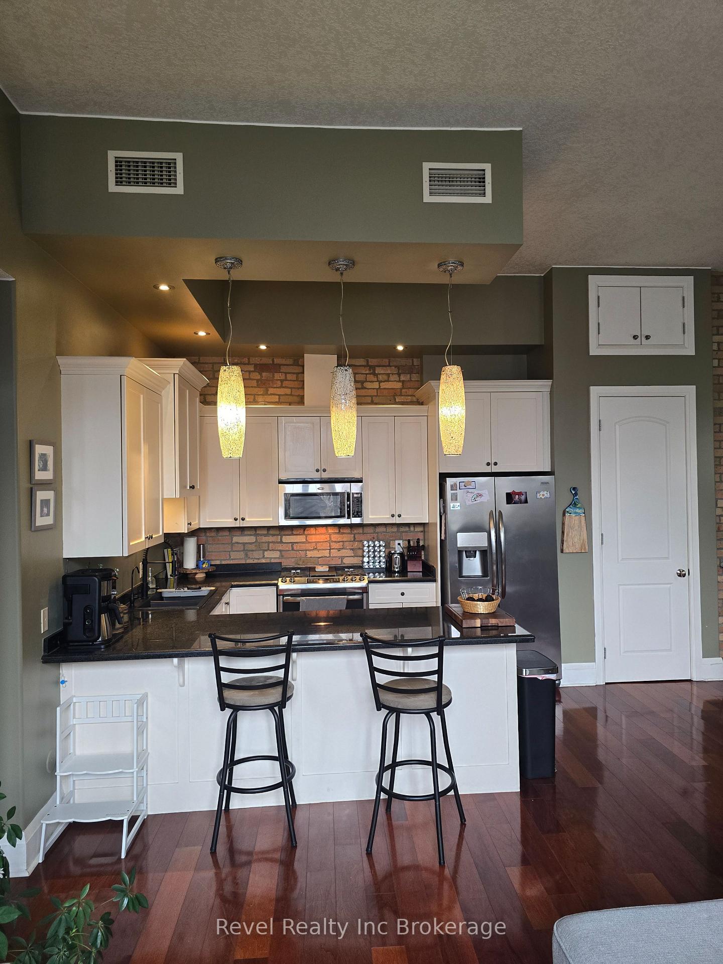 81-broadway-street-woodstock-ontario-x13159286