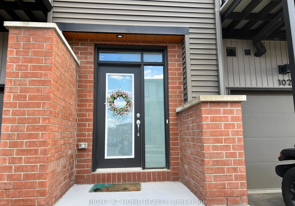 102-visor-pvt-private-kanata-ontario-x13159306