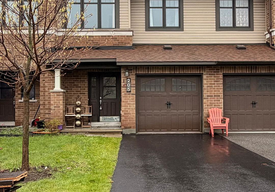205-mancini-way-ottawa-ontario-x13159368
