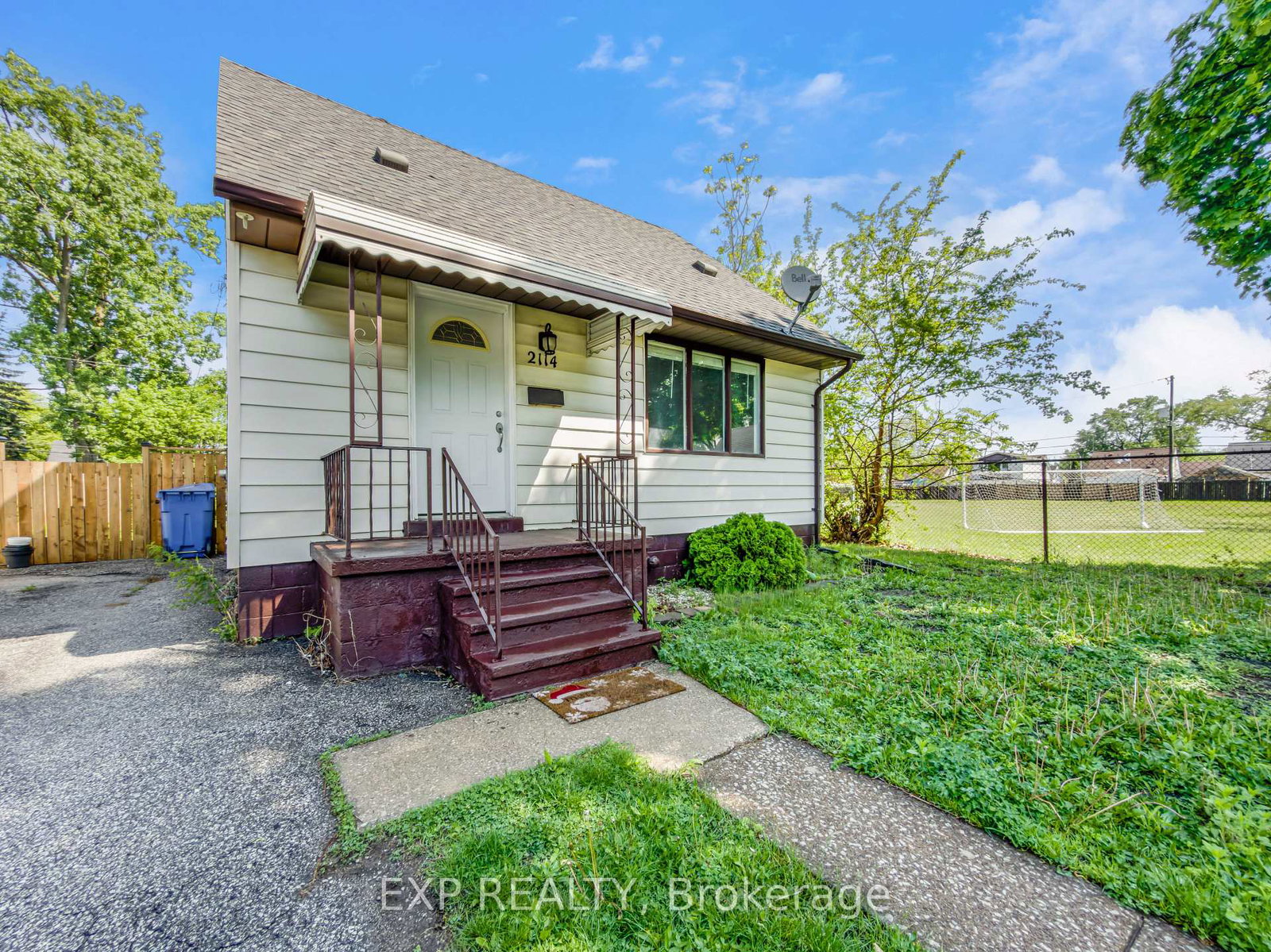 2114-girardot-street-windsor-ontario-x13159458