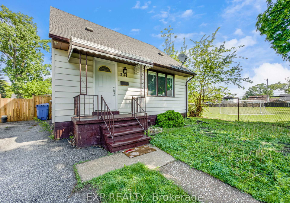 2114-girardot-street-windsor-ontario-x13159458