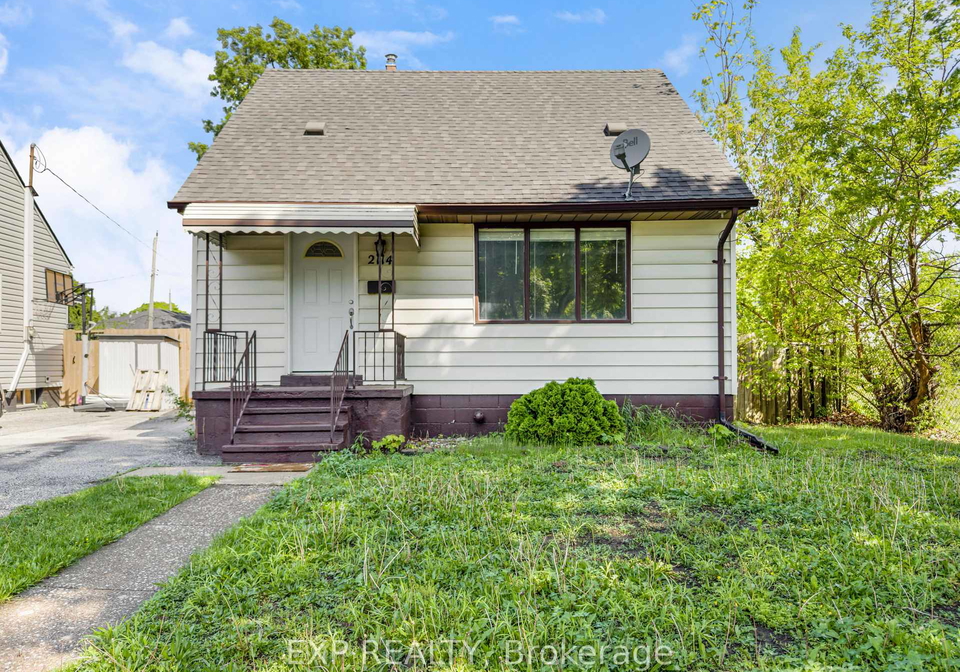 2114-girardot-street-windsor-ontario-x13159458