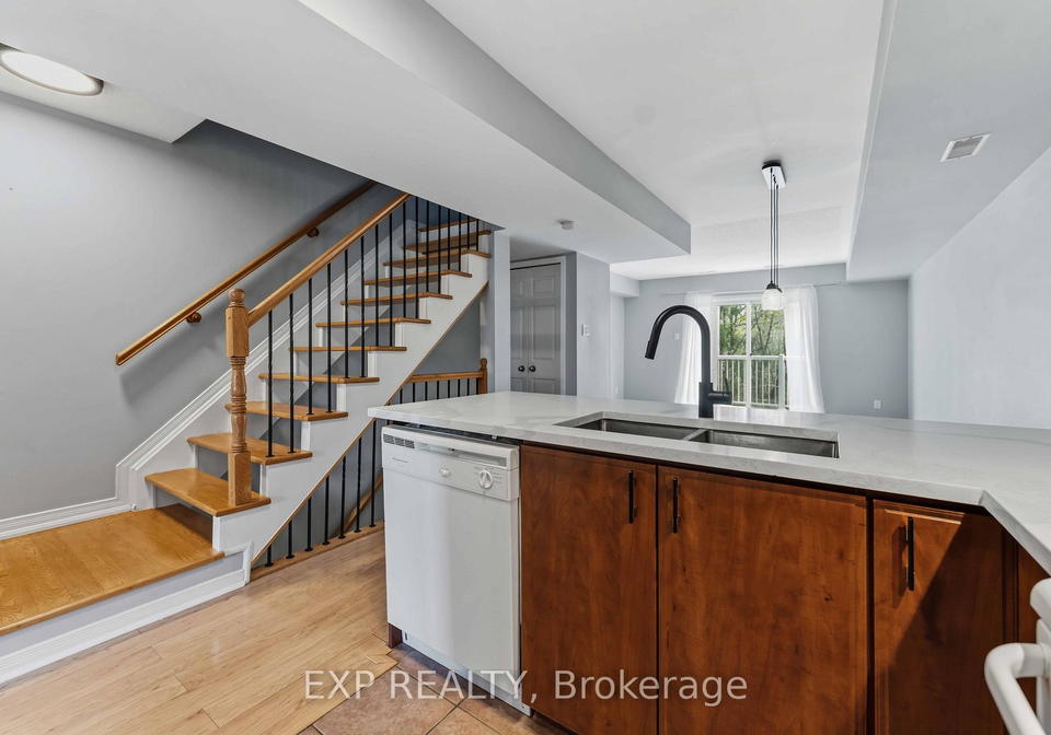 81-strathaven-private-ottawa-ontario-x13159610