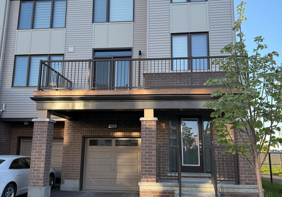 42-stitch-mews-ottawa-ontario-x13159698