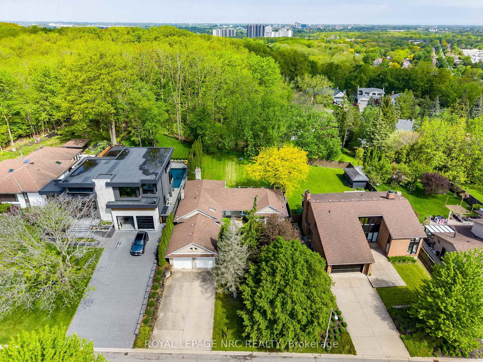 61-tremont-drive-st-catharines-ontario-x13159896