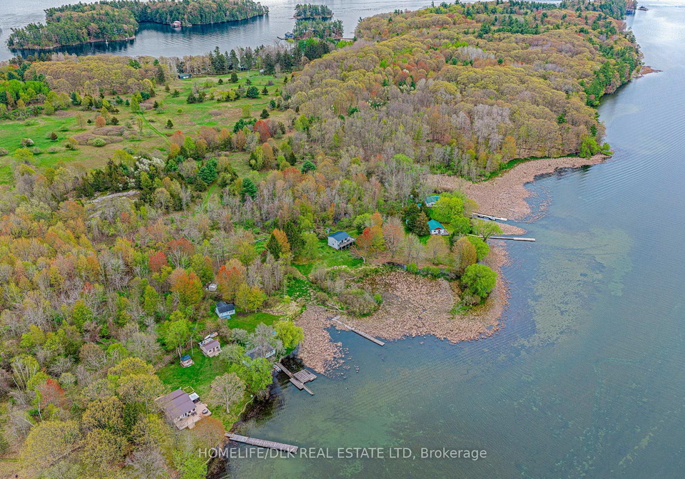 395-tar-island-leeds-and-the-thousand-islands-ontario-x13160136