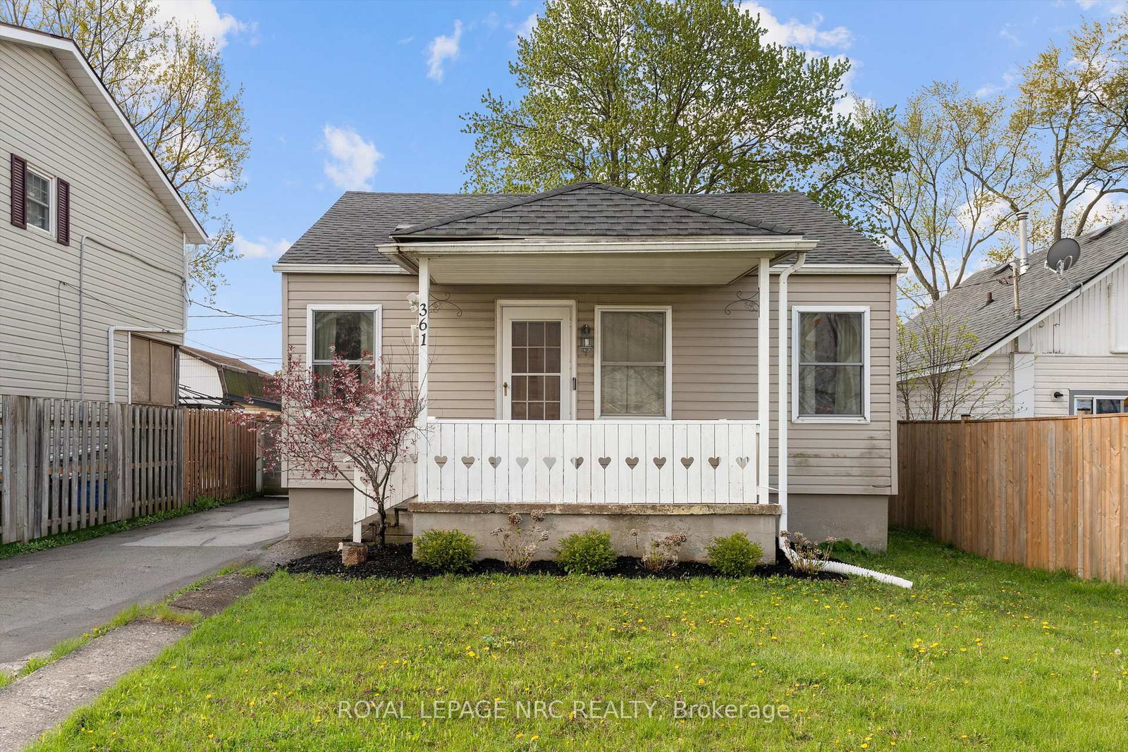 361-lincoln-street-welland-ontario-x13160206