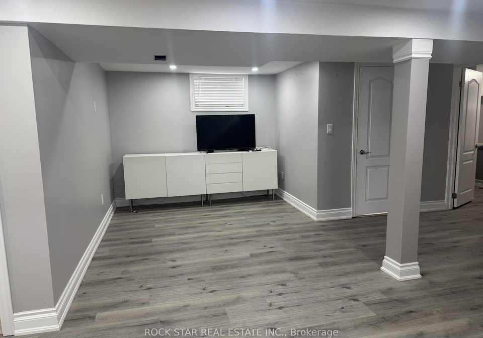 387-upper-gage-avenue-hamilton-ontario-x13160394