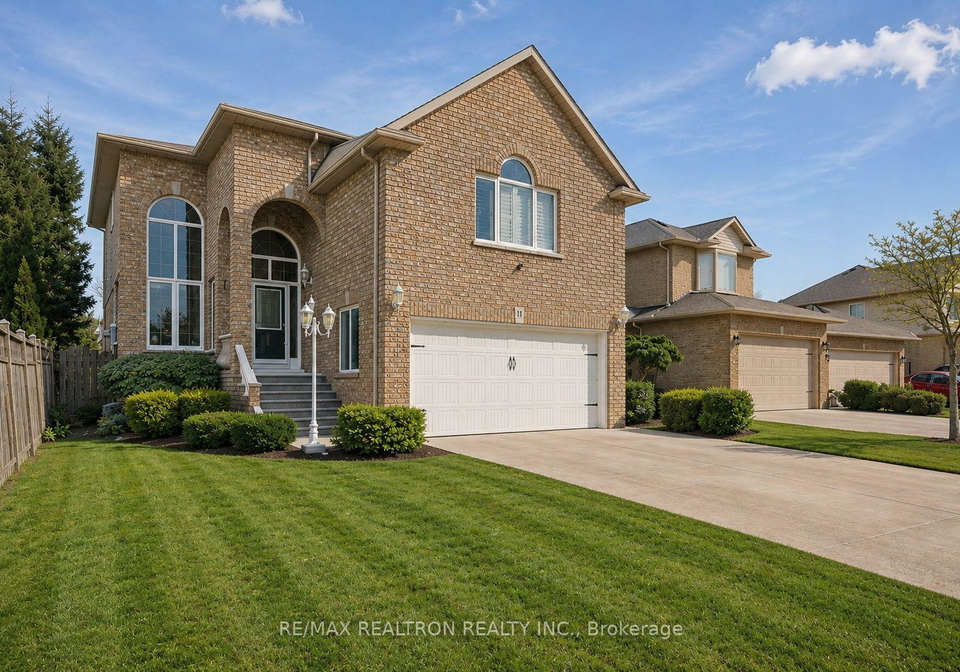 11-redtail-crescent-hamilton-ontario-x13160546