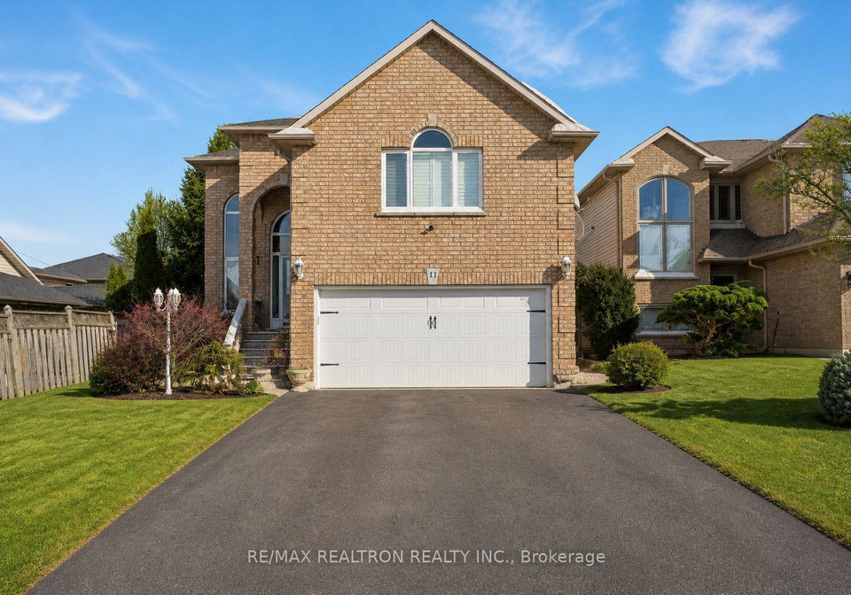 11-redtail-crescent-hamilton-ontario-x13160546
