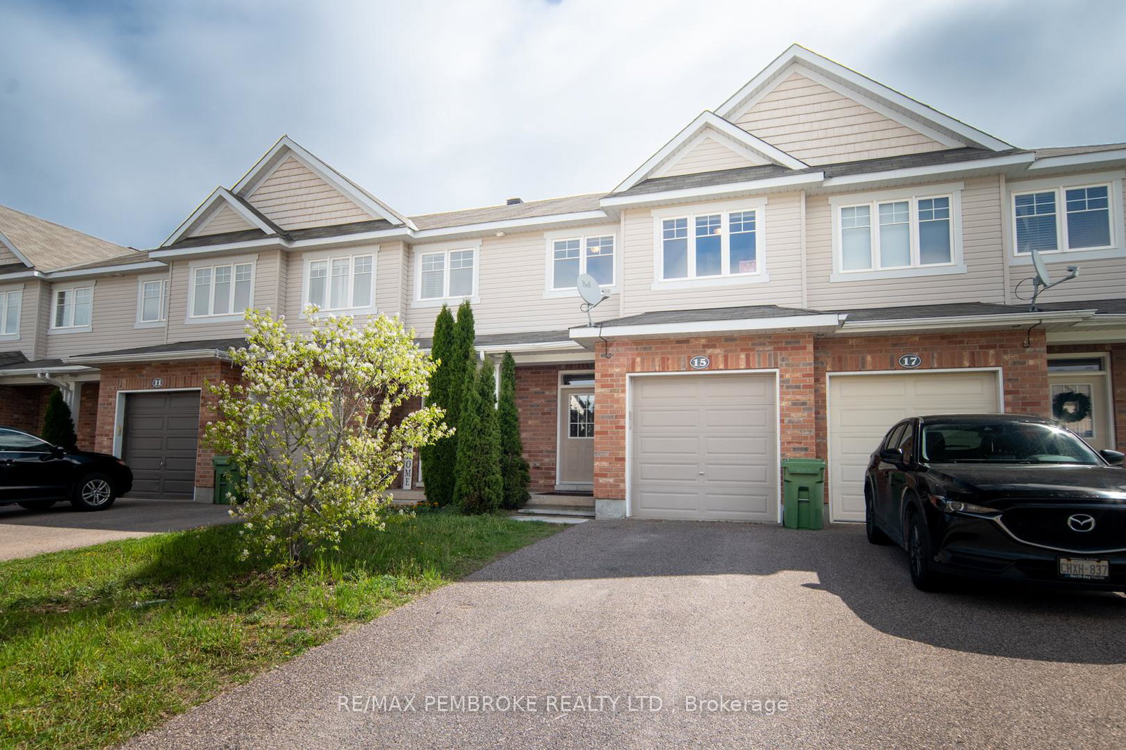 15-mcnamara-street-petawawa-ontario-x13160620