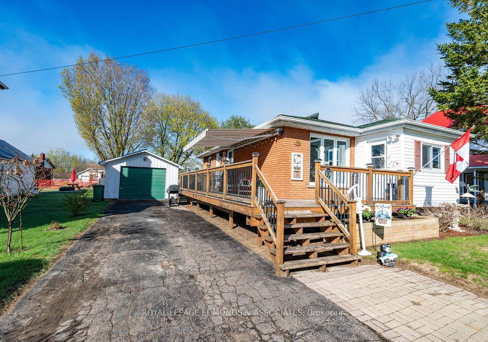19-elliott-street-whitewater-region-ontario-x13160640