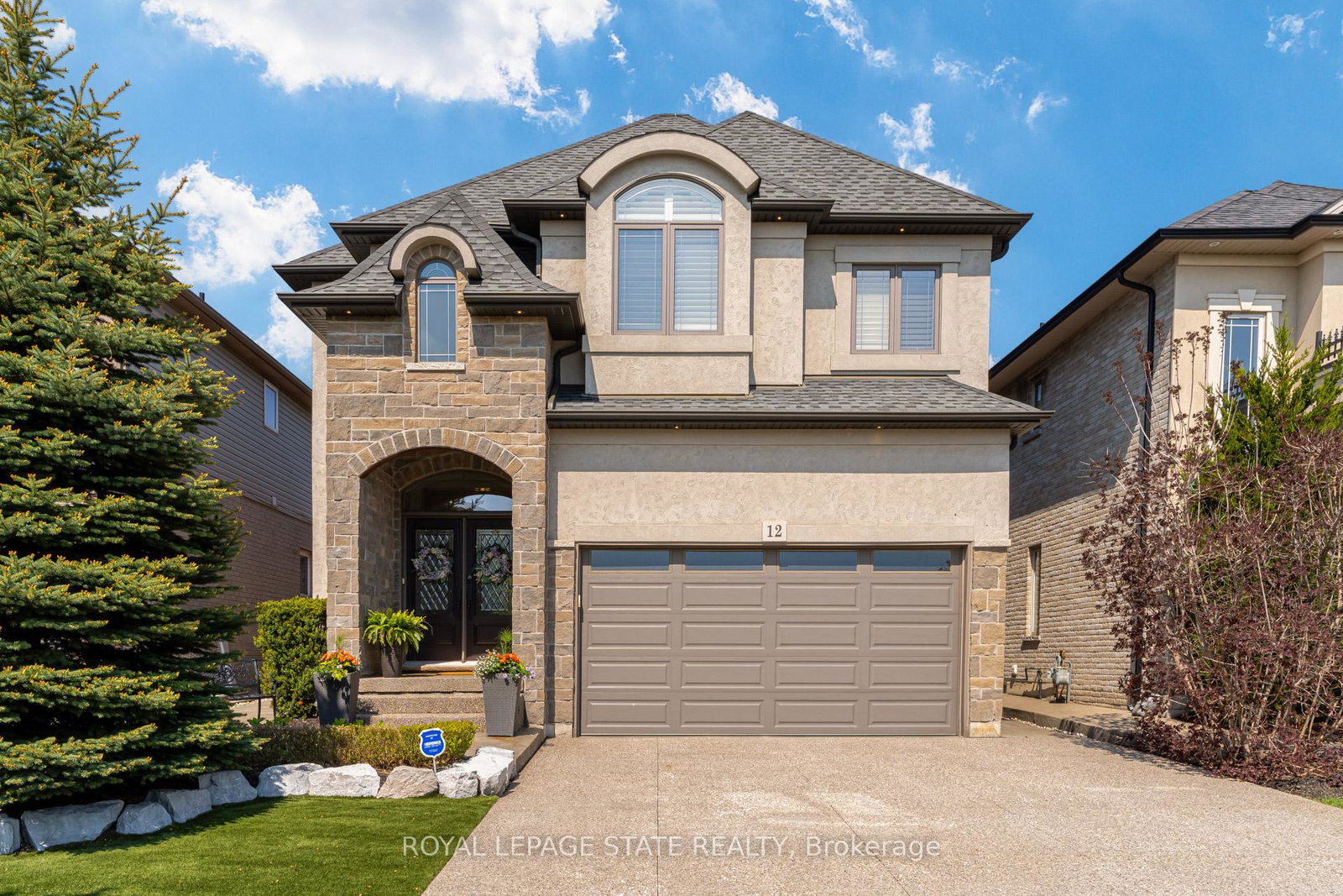 12-nicosia-road-hamilton-ontario-x13160768