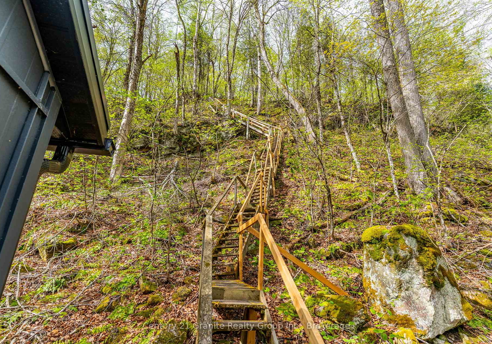 1184-miskwabi-lake-road-dysart-et-al-ontario-x13160806