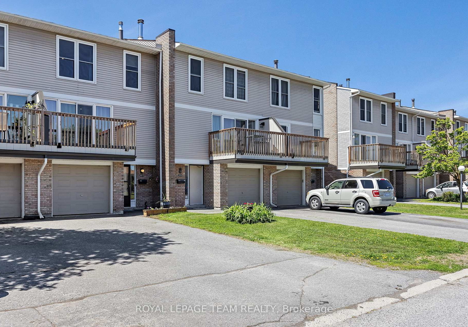 276-dalehurst-drive-ottawa-ontario-x13161032