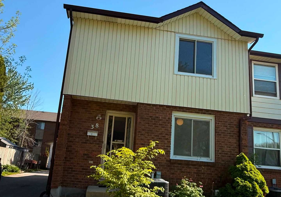 38-dougherty-crescent-welland-ontario-x13161170