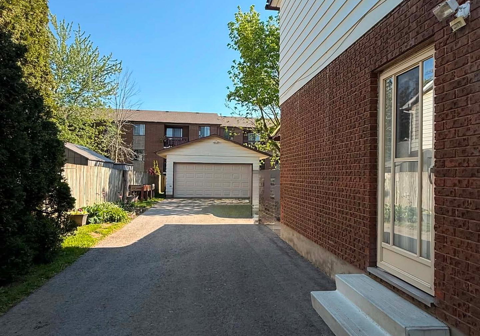 38-dougherty-crescent-welland-ontario-x13161170