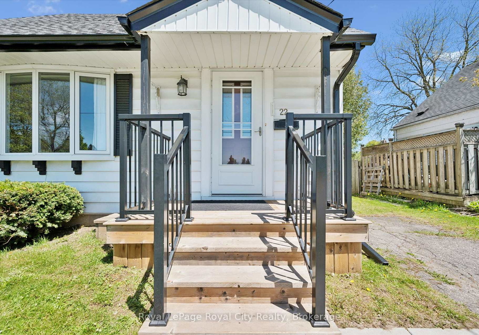 22-churchill-crescent-e-centre-wellington-ontario-x13161334