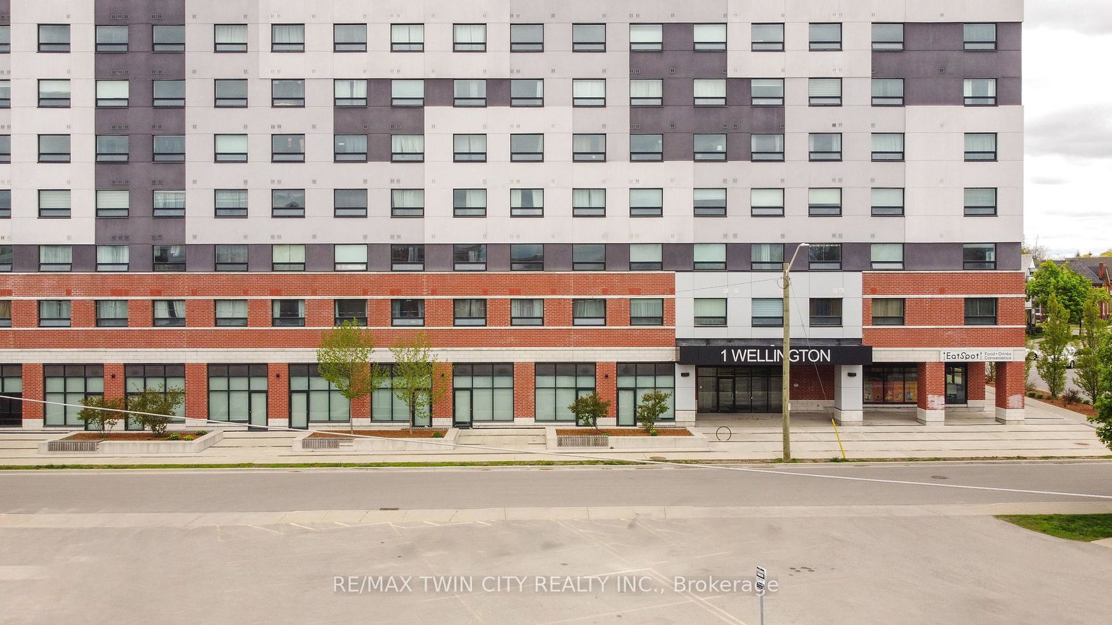 1-wellington-street-brantford-ontario-x13161434