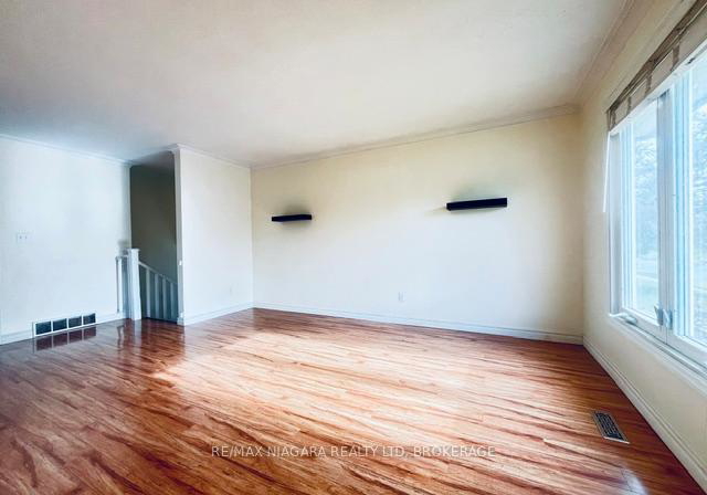 25-idylwood-road-welland-ontario-x13161460