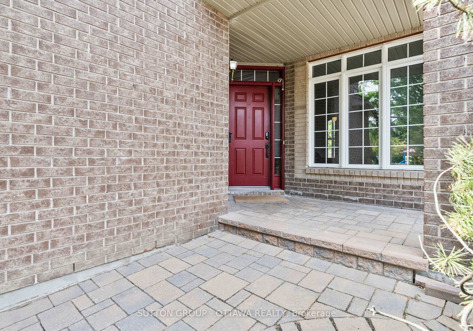 236-colbert-crescent-ottawa-ontario-x13161464
