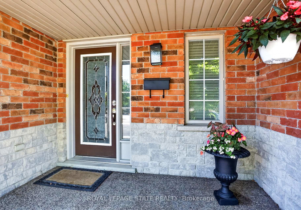 122-magnolia-crescent-grimsby-ontario-x13161488