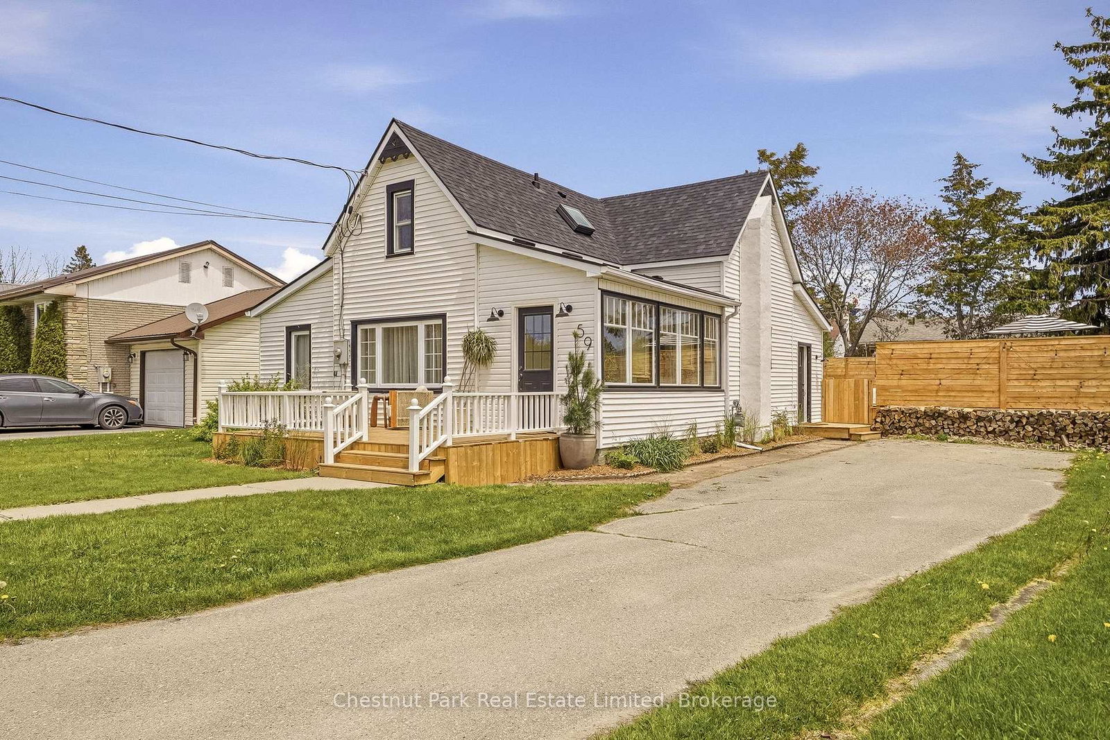 59-maple-street-prince-edward-county-ontario-x13161546