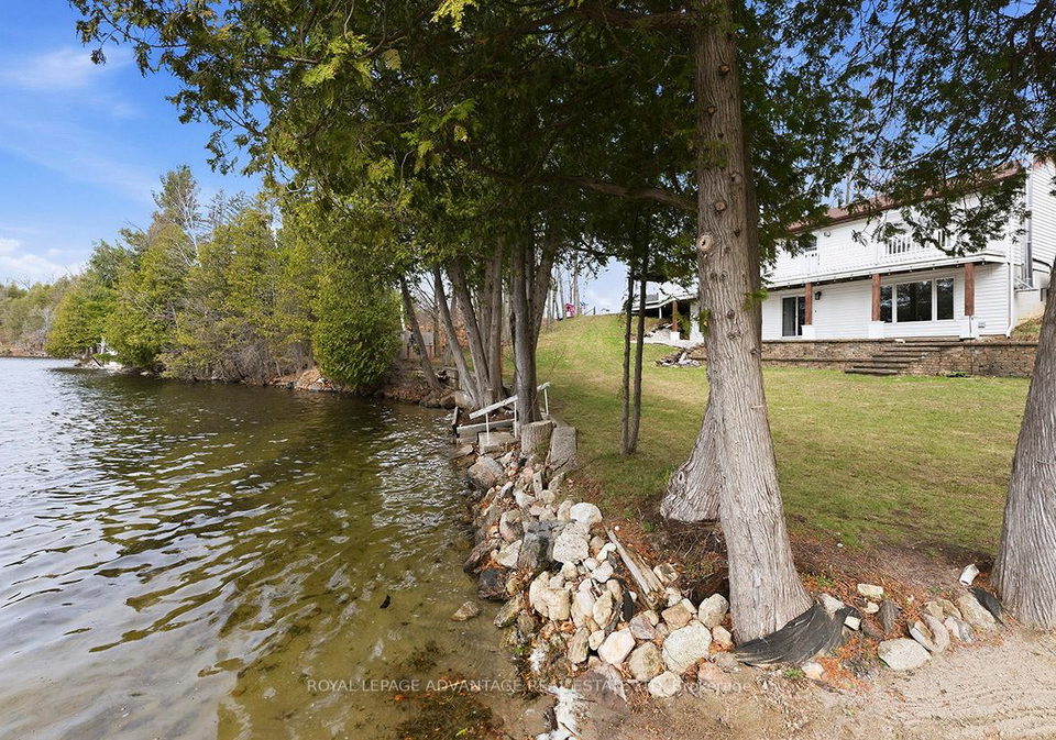 125-pike-lake-route-11-route-tay-valley-ontario-x13161586