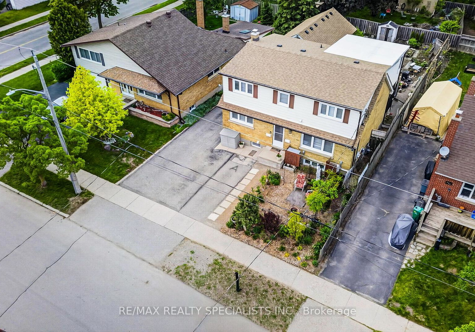 476-prospect-avenue-kitchener-ontario-x13161636
