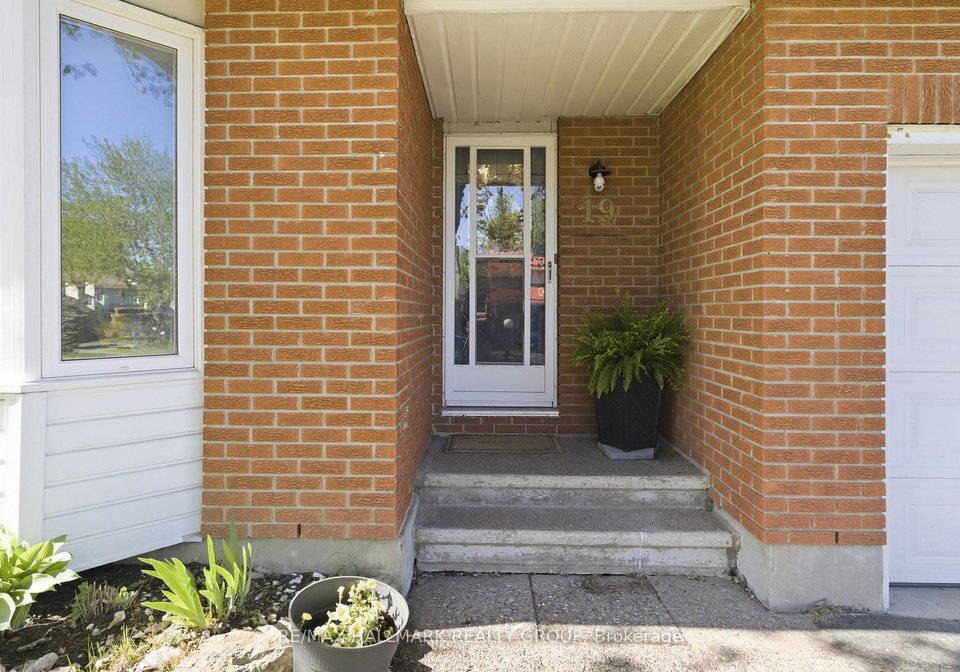 19-bernier-terrace-kanata-ontario-x13161658