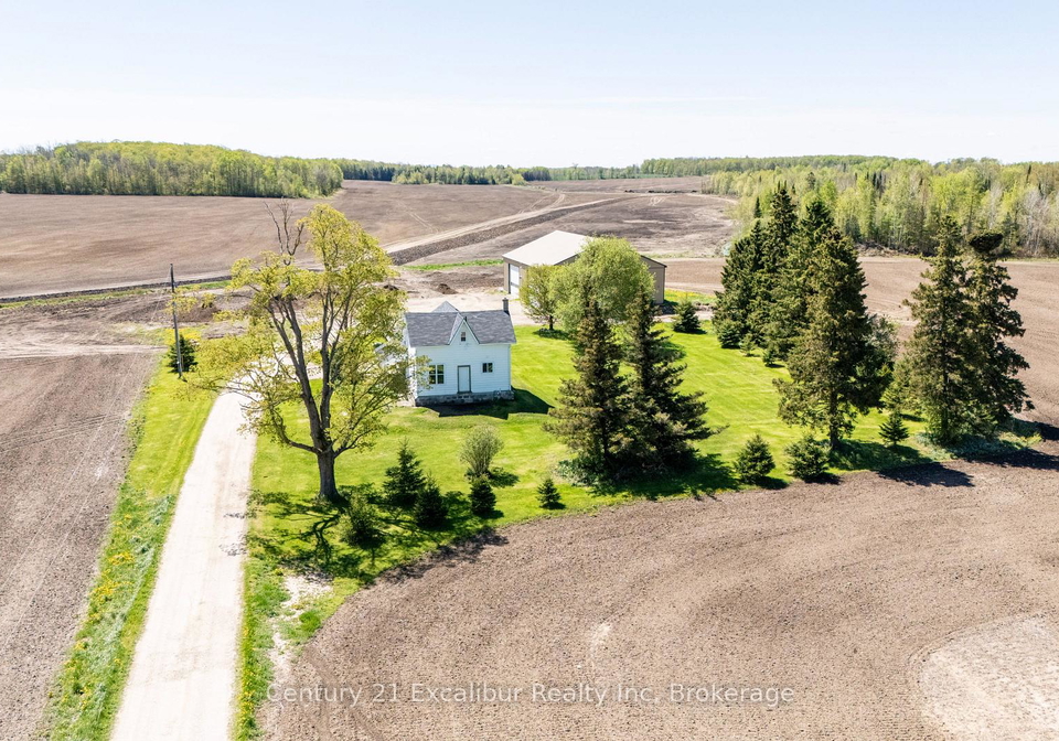 8323-line-12-road-w-wellington-north-ontario-x13162196