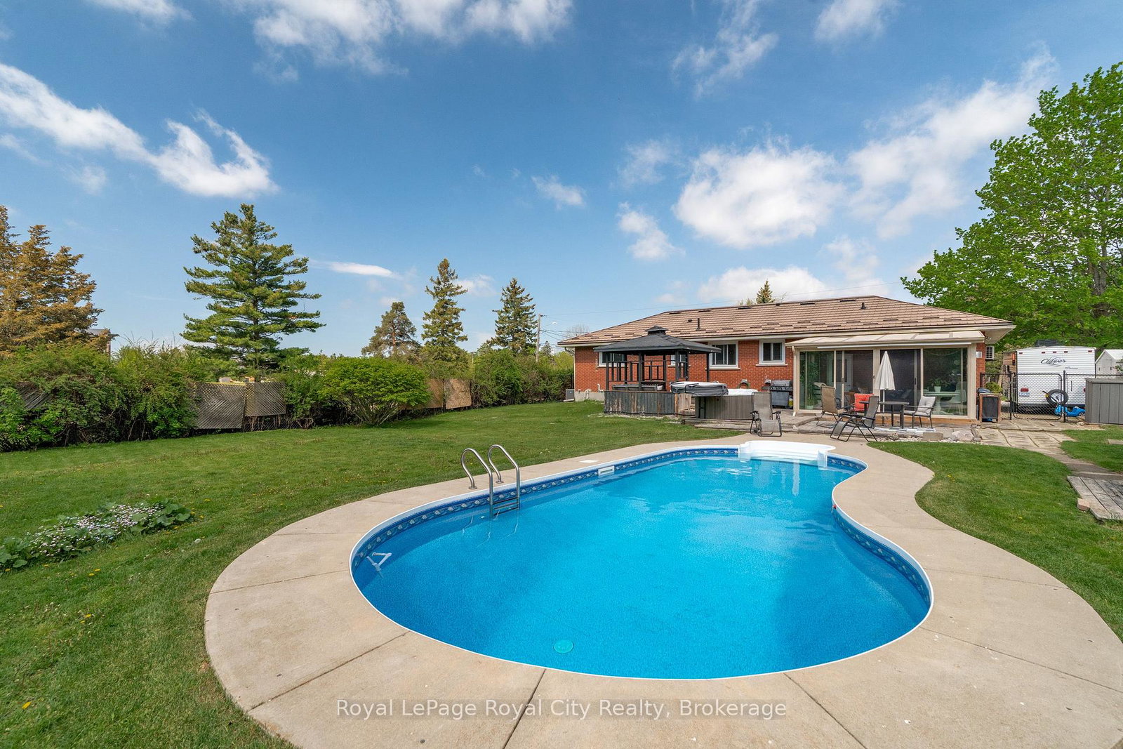 44-ridgeway-avenue-guelph-ontario-x13162258