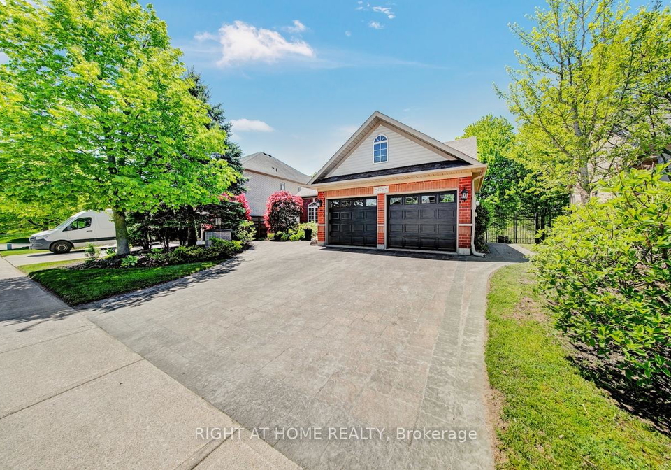 126-moore-crescent-hamilton-ontario-x13162266