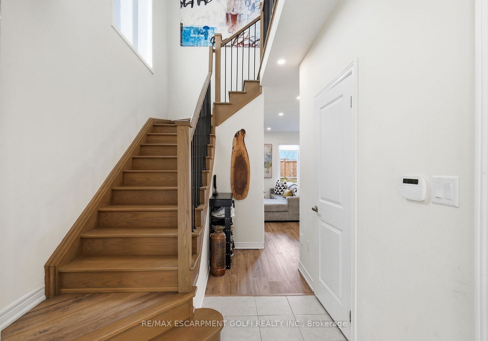 67-pinot-crescent-hamilton-ontario-x13162418