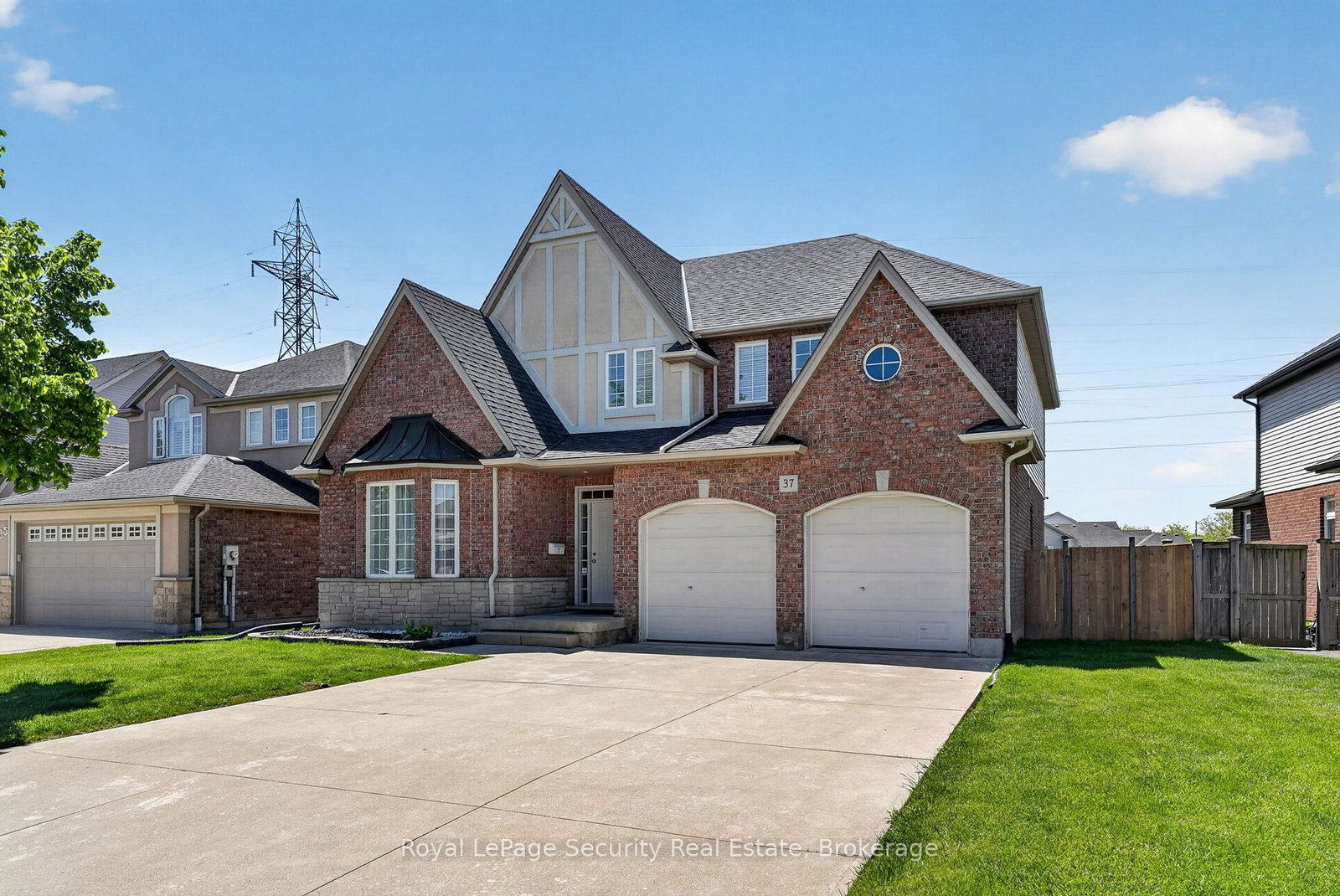 37-fredonia-crescent-st-catharines-ontario-x13162576