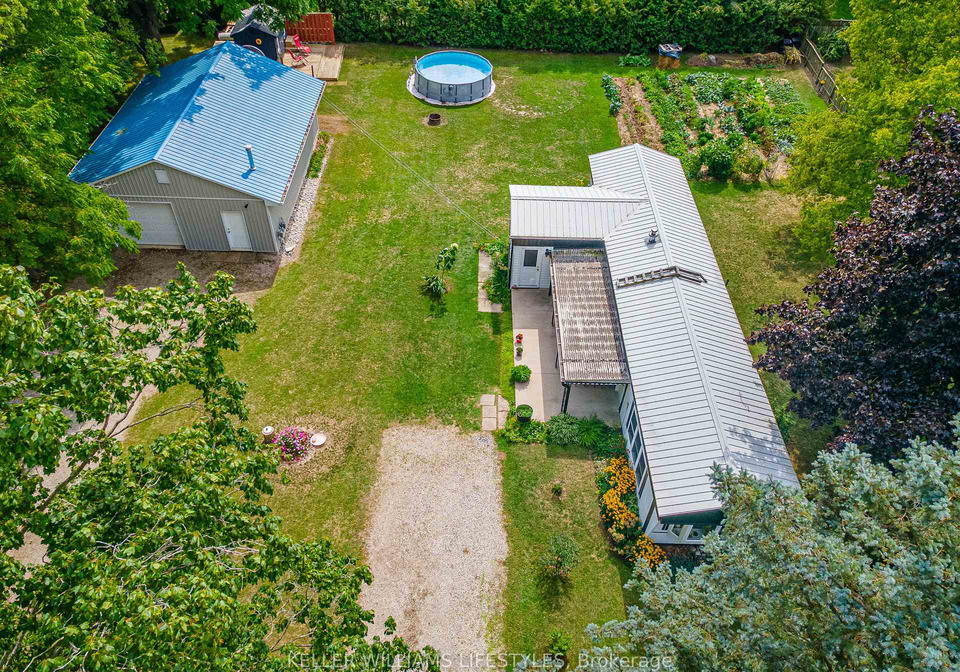 4403-queens-avenue-north-middlesex-ontario-x13162594