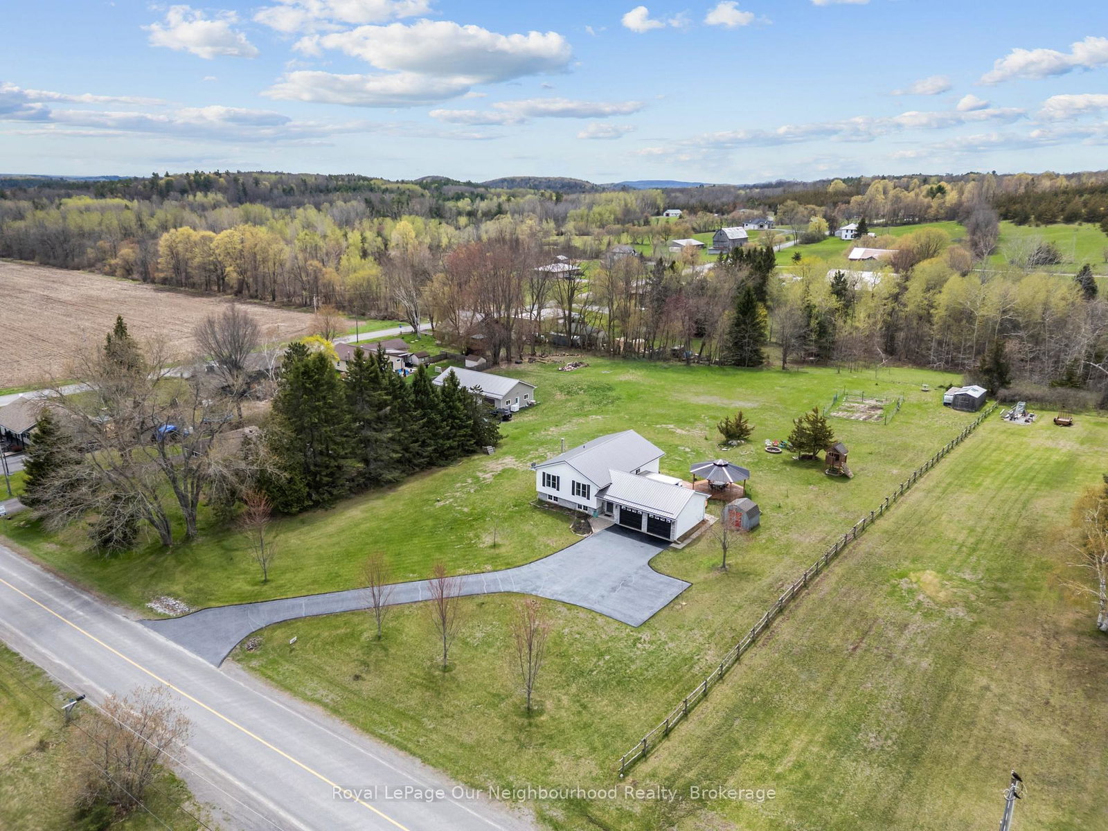 23-flying-club-road-quinte-west-ontario-x13162666
