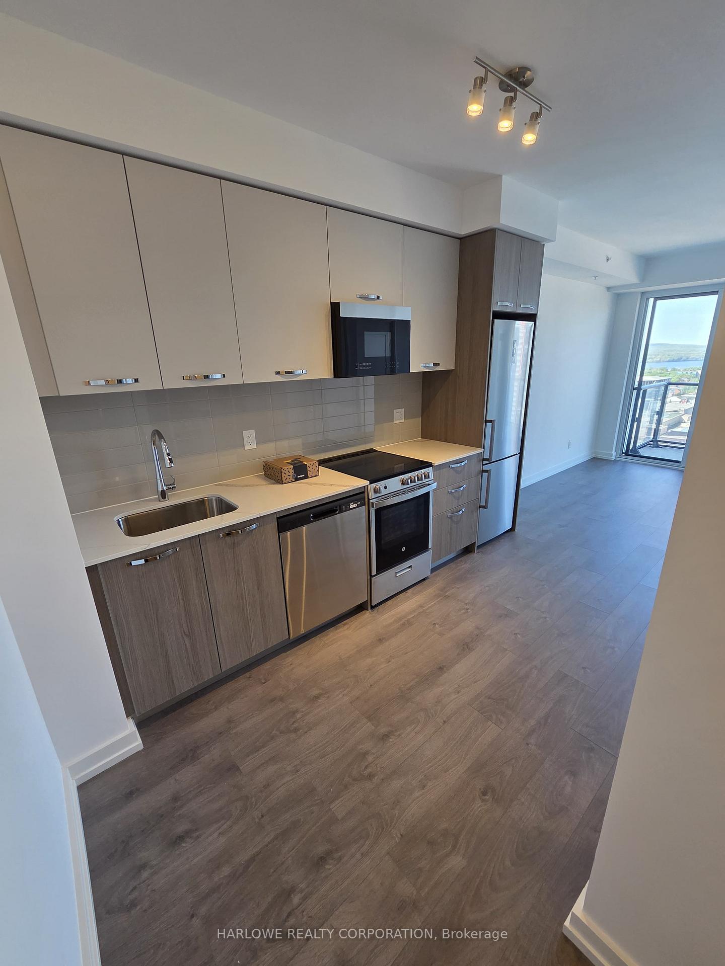 75-james-street-hamilton-ontario-x13162774