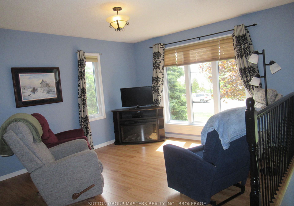 4571-bath-road-loyalist-ontario-x13162796