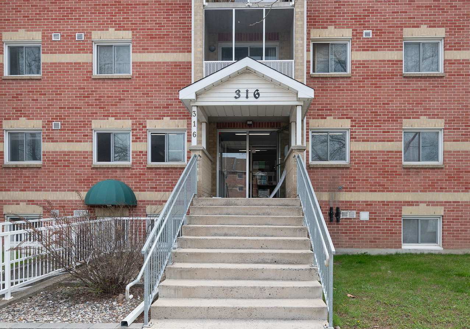 316-kingsdale-avenue-kingston-ontario-x13162824
